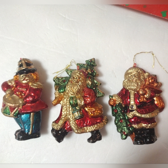 12 Piece VTG Handpainted Metallic Ornament Set Christmas Decor Original Box - Picture 6 of 13